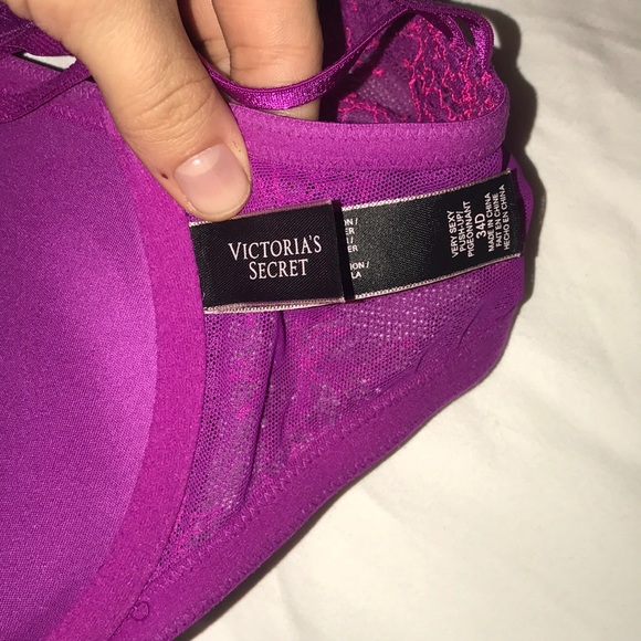 Victoria secret very sexy push-up front hook bra - Picture 3 of 3